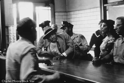 http://www.educationplanet.com/redirect?url=http://www.pathfinder.com/Life/mlk/mlkpics.html